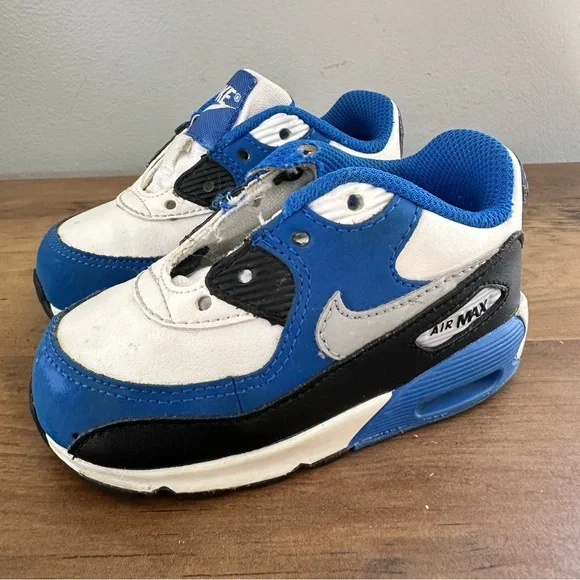Nike Toddler 6 Sneakers - Blue, White, and Black - Picture 5 of 7